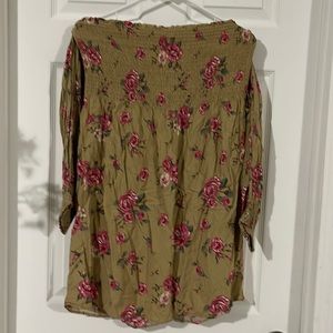 Shoulderless Top